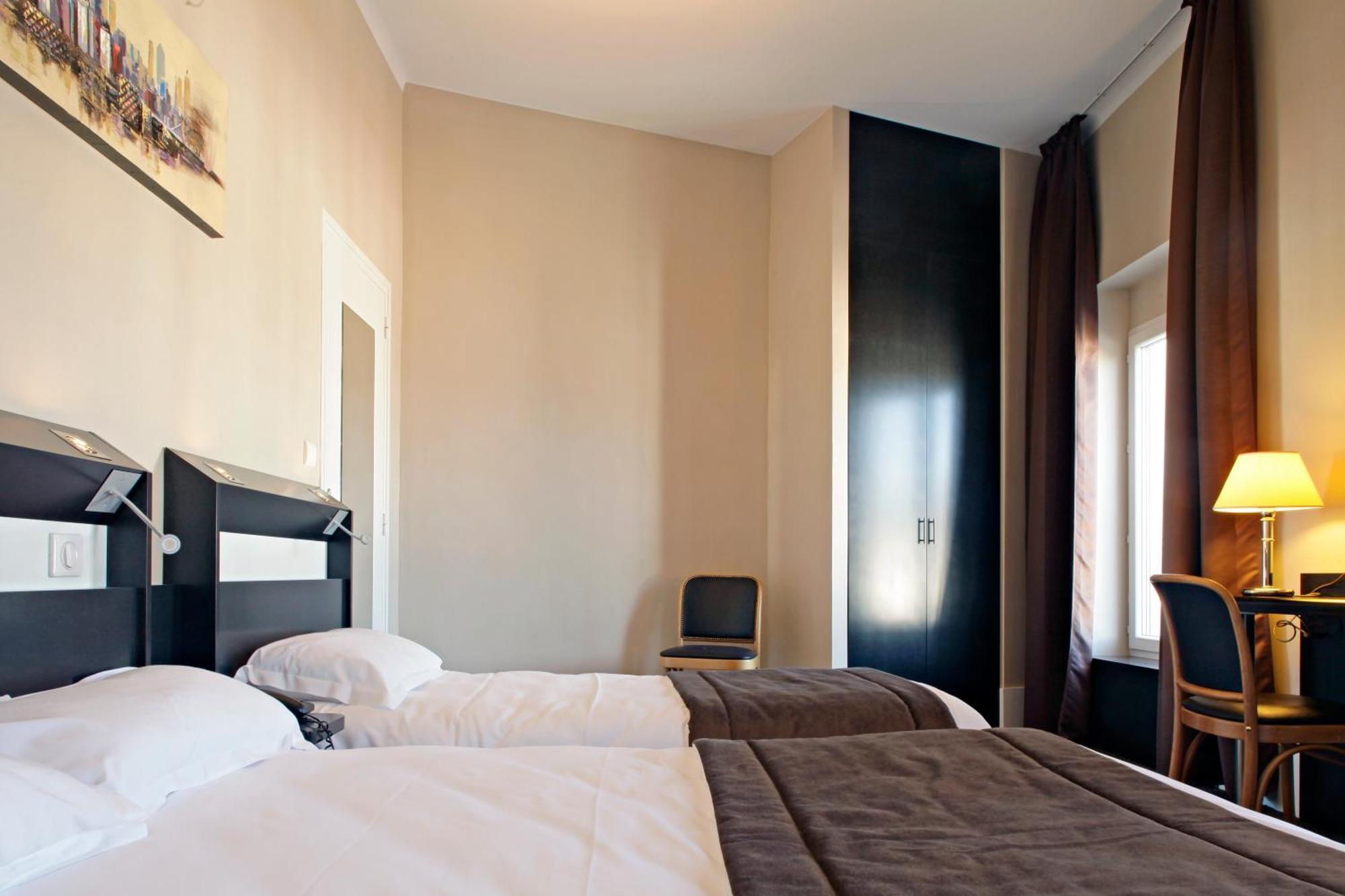 Logis Hotel Des Bourbons Montluçon Eksteriør billede