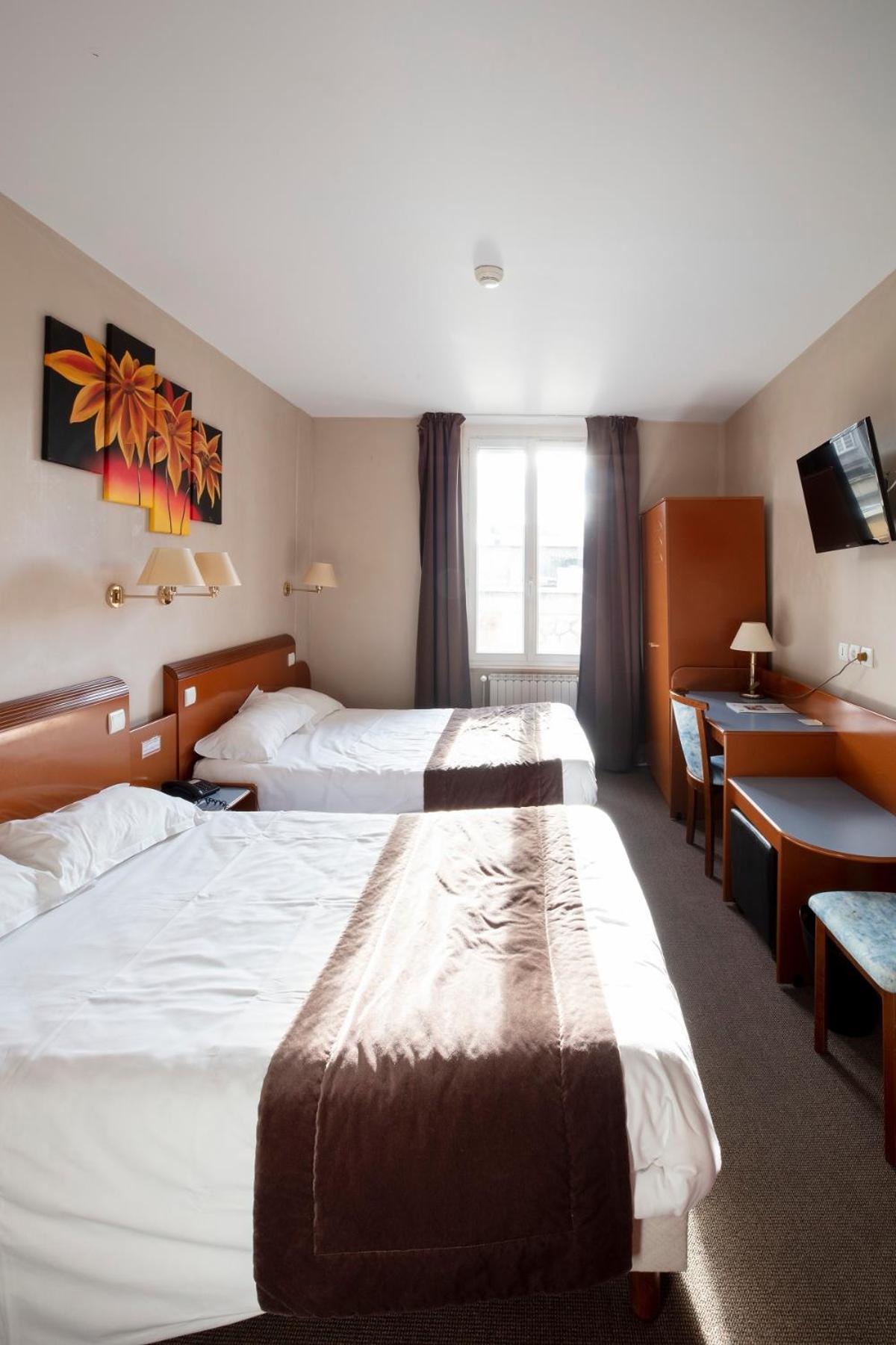 Logis Hotel Des Bourbons Montluçon Eksteriør billede