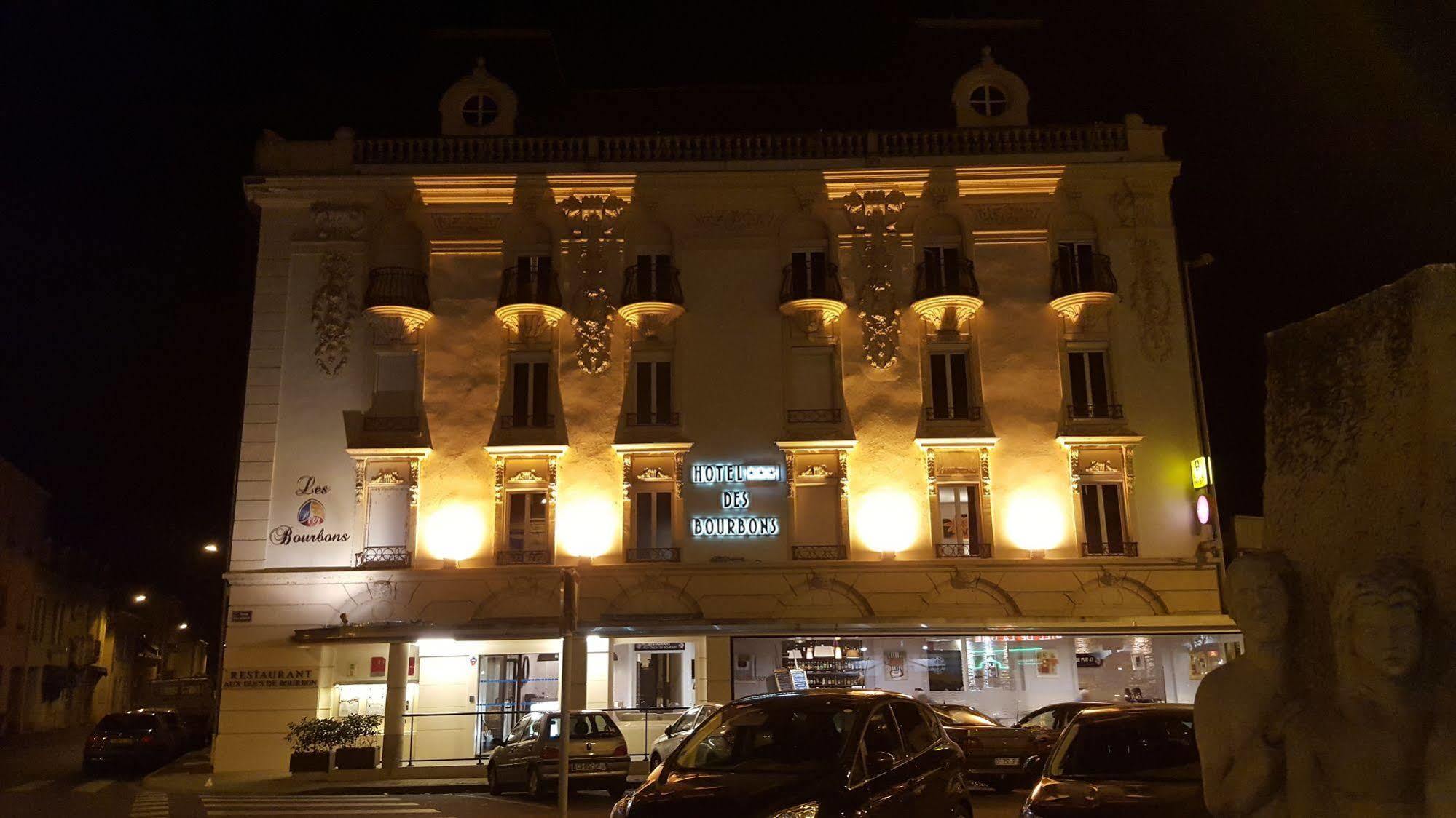 Logis Hotel Des Bourbons Montluçon Eksteriør billede