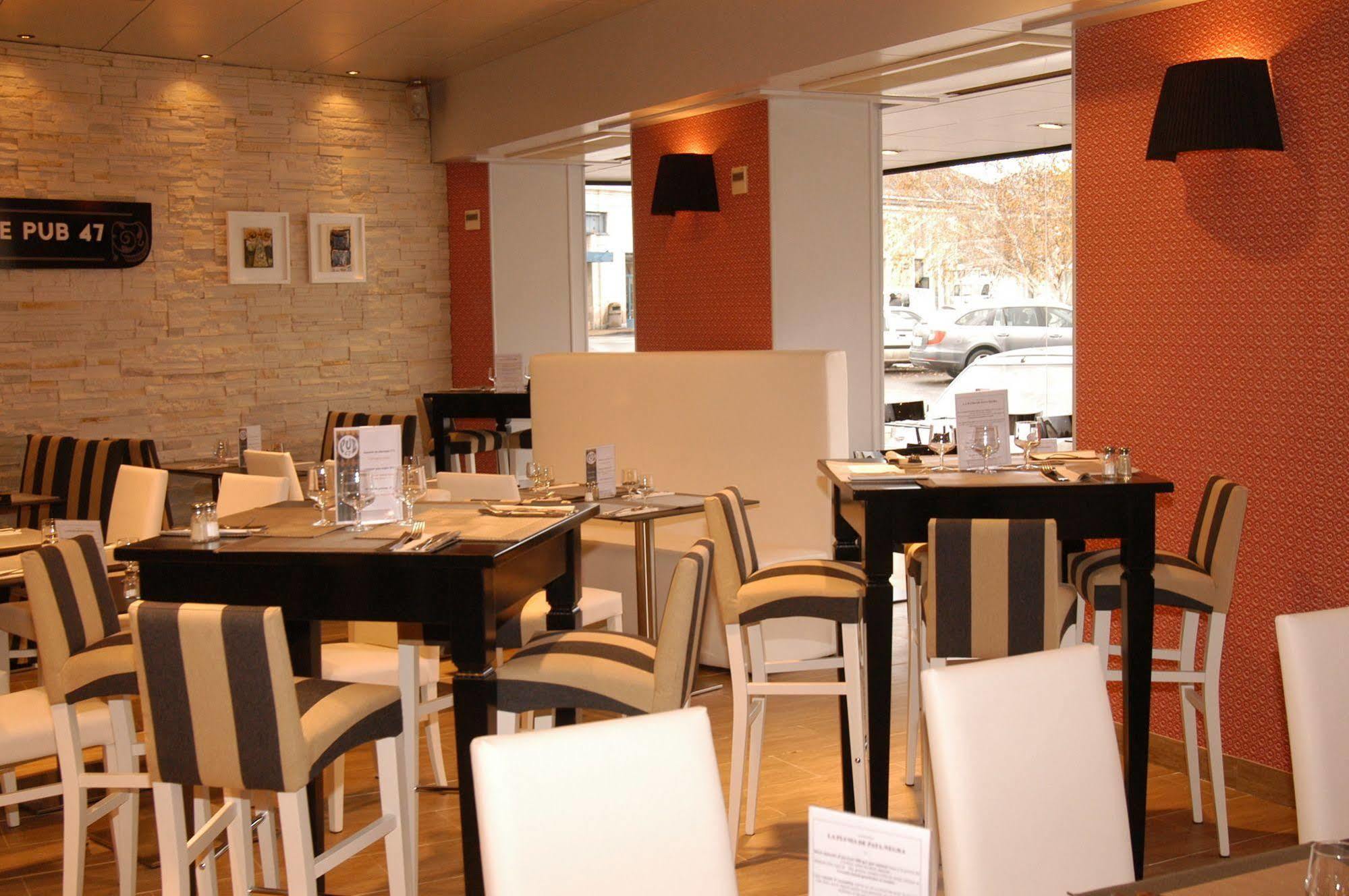 Logis Hotel Des Bourbons Montluçon Eksteriør billede